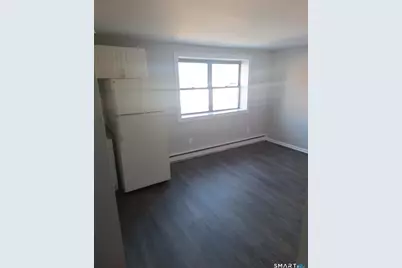 217 Hollister Avenue #c6, Bridgeport, CT 06607 - Photo 4