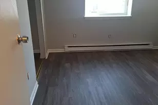 217 Hollister Ave, Bridgeport, CT 06607 - Photo 2