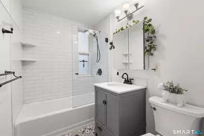 70 Strawberry Hill Avenue #APT 2-2E, Stamford, CT 06902 - Photo 18