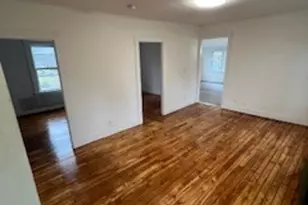 30 Grove St, Branford, CT 06405 - Photo 12