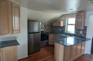 99 River Rd, Windsor Locks, CT 06096 - Photo 2