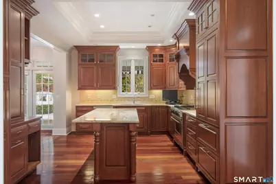 28 East Maple Street #28, New Canaan, CT 06840 - Photo 8