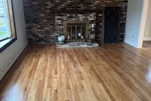 29 Hyatt Ave, Norwalk, CT 06850 - Photo 4