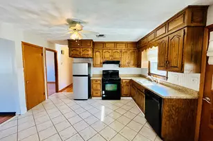 168 Blohm St, West Haven, CT 06516 - Photo 10