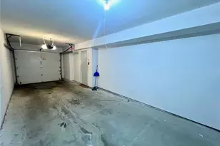 527 West Thames St, Norwich, CT 06360 - Photo 24