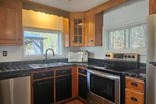 932 Saybrook Rd, Middletown, CT 06457 - Photo 4