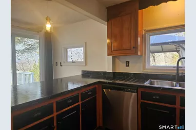 932 Saybrook Road, Middletown, CT 06457 - Photo 6