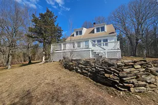 932 Saybrook Rd, Middletown, CT 06457 - Photo 2