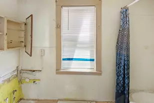 57 Chapman St, Windham, CT 06226 - Photo 10