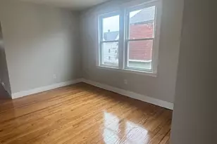 60-62 Arnold St, Hartford, CT 06106 - Photo 4