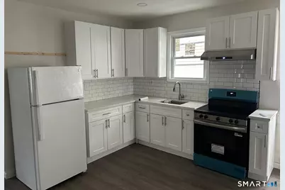 88 Waldorf Avenue, Bridgeport, CT 06605 - Photo 6