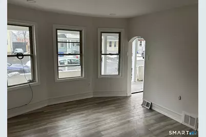 88 Waldorf Avenue, Bridgeport, CT 06605 - Photo 8