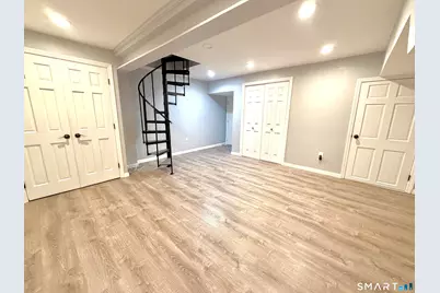 35 Seaside Avenue #APT 35, Stamford, CT 06902 - Photo 16