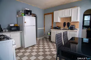 381 Congress Ave, Waterbury, CT 06708 - Photo 8