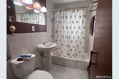 70 Grove Hill Street #APT 2G, New Britain, CT 06052 - Photo 6