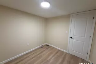 55 Sugar St, Newtown, CT 06470 - Photo 8