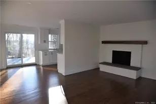 32 Deer Hill Rd, Redding, CT 06896 - Photo 2