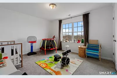 156 Dayton Road, Bridgeport, CT 06606 - Photo 18