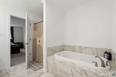 156 Dayton Road, Bridgeport, CT 06606 - Photo 26