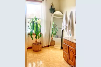 9 Belleau Avenue, Norwich, CT 06360 - Photo 20