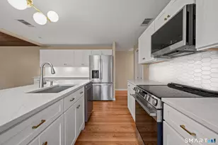 252 Blue Ridge Dr, Manchester, CT 06040 - Photo 6