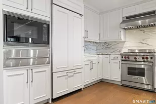 85 Memorial Rd, West Hartford, CT 06107 - Photo 10