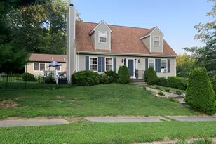 160 Russell St, Groton, CT 06355 - Photo 1