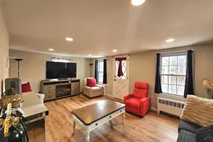 895 Vauxhall Street Ext., Waterford, CT 06385 - Photo 6