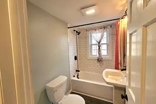 895 Vauxhall Street Ext., Waterford, CT 06385 - Photo 18