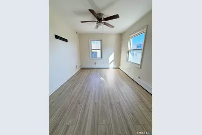 9 Meridian Street #3, Plymouth, CT 06786 - Photo 4