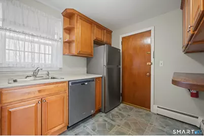 1250 Farmington Avenue #APT C, Farmington, CT 06032 - Photo 8