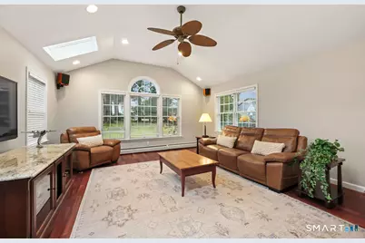 33 Trotwood Drive, West Hartford, CT 06117 - Photo 4