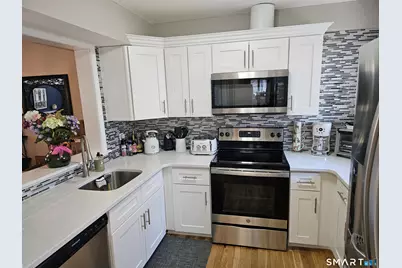 24 Fox Run #24, Woodbury, CT 06798 - Photo 4