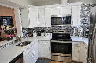 24 Fox Run, Woodbury, CT 06798 - Photo 6