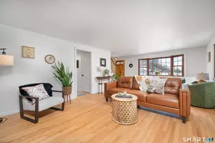 35 Jasmine St, Bristol, CT 06010 - Photo 6