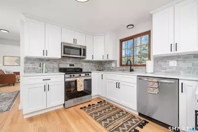 35 Jasmine Street, Bristol, CT 06010 - Photo 14