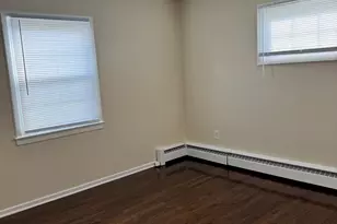 38 Greenhurst Ln, East Hartford, CT 06118 - Photo 8