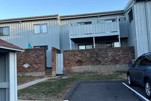 143 Webster Ct, Newington, CT 06111 - Photo 1