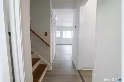 1 Camelot Drive #APT 2, Bloomfield, CT 06002 - Photo 6