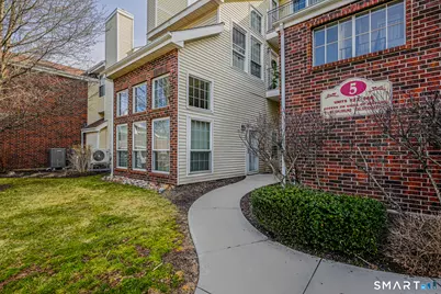 133 Carriage Crossing Lane #133, Middletown, CT 06457 - Photo 2