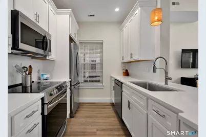 133 Carriage Crossing Lane #133, Middletown, CT 06457 - Photo 8