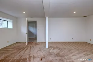 132 Bison Ln, Stratford, CT 06614 - Photo 34