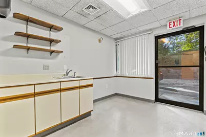 256 Boston Post Road, Waterford, CT 06385 - Photo 18