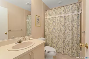 2435 Bedford St, Stamford, CT 06905 - Photo 18