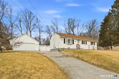 8 Manor Road, Montville, CT 06370 - Photo 20