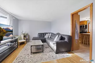 8 Manor Rd, Montville, CT 06370 - Photo 4