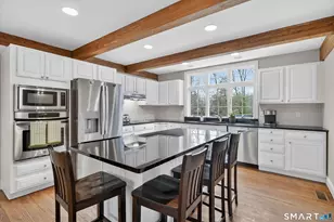 35 Marvin Ridge Pl, Wilton, CT 06897 - Photo 6