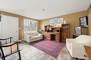 16 Crosswinds Ln, Waterbury, CT 06705 - Photo 2