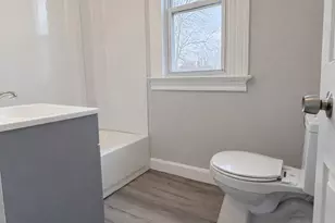 30 Cottage St, Bristol, CT 06010 - Photo 12