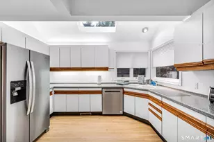 8 Ironwood Rd, West Hartford, CT 06117 - Photo 10